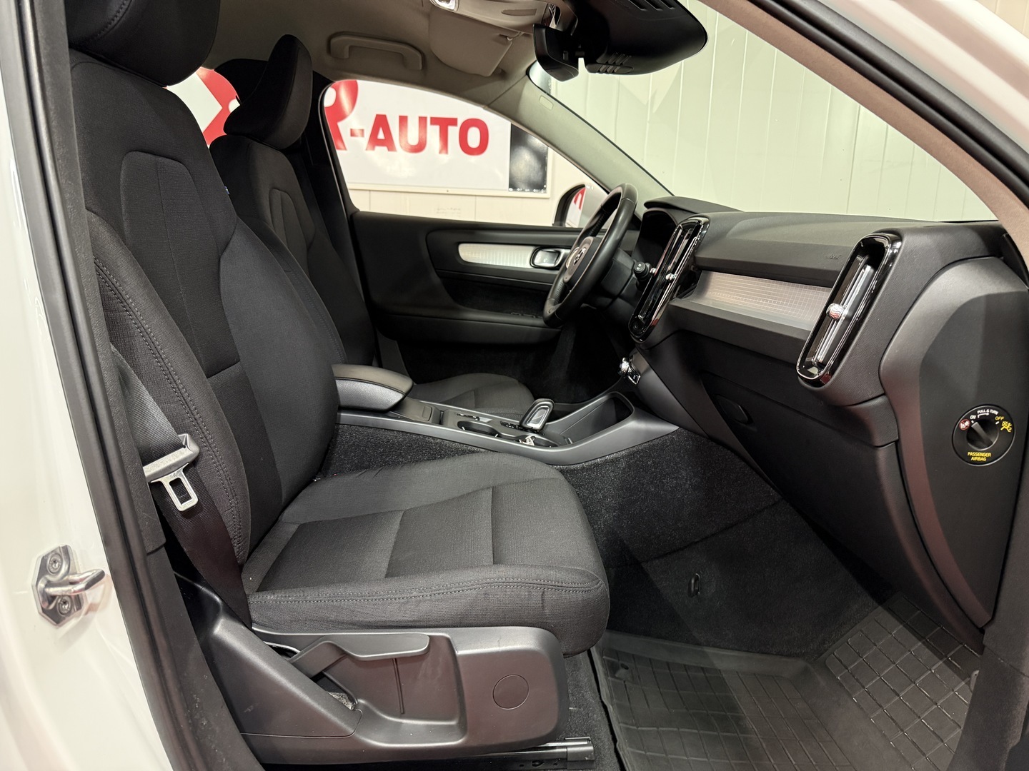 VOLVO XC40 2018