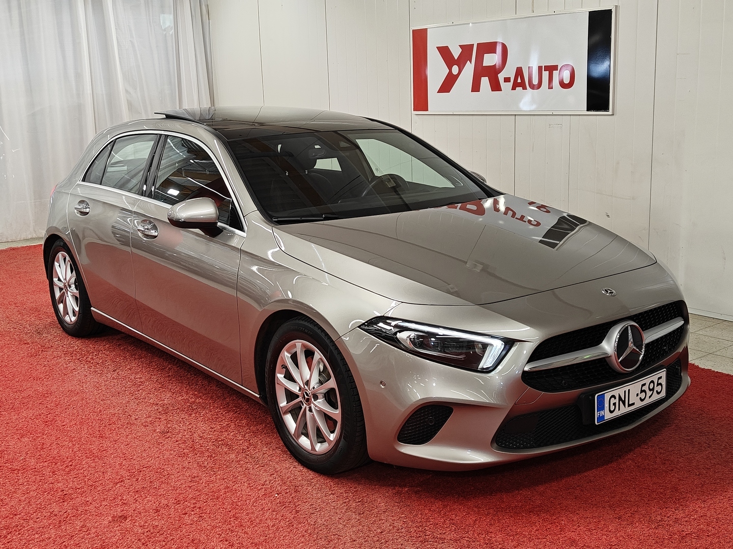 MERCEDES-BENZ A 2019
