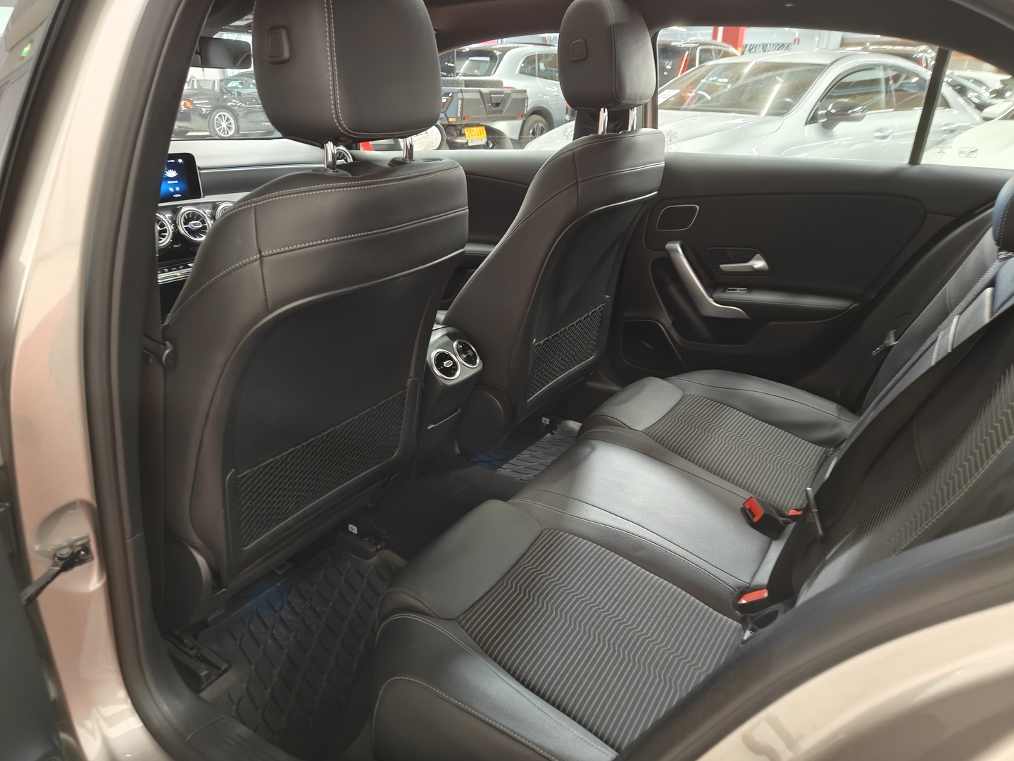 MERCEDES-BENZ A 2019