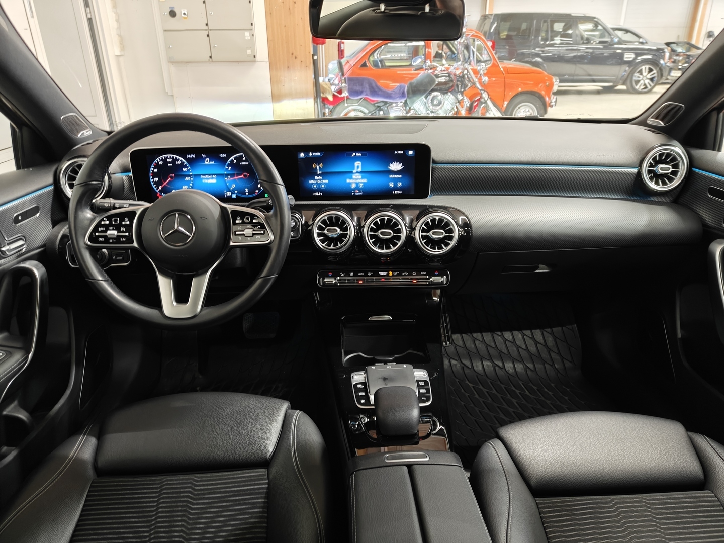 MERCEDES-BENZ A 2019