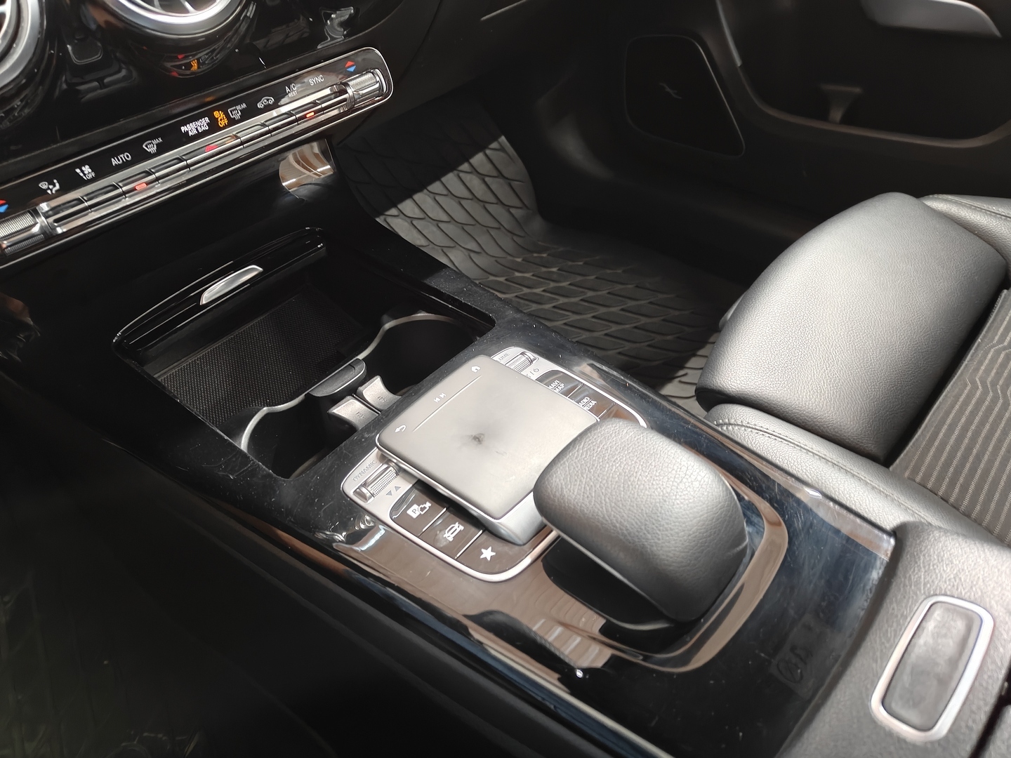MERCEDES-BENZ A 2019