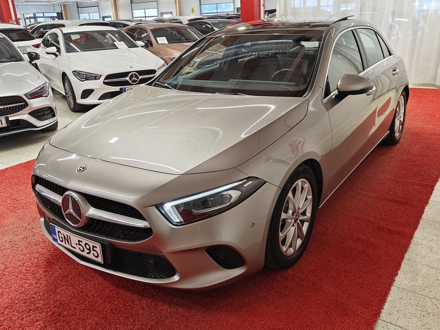MERCEDES-BENZ A 2019