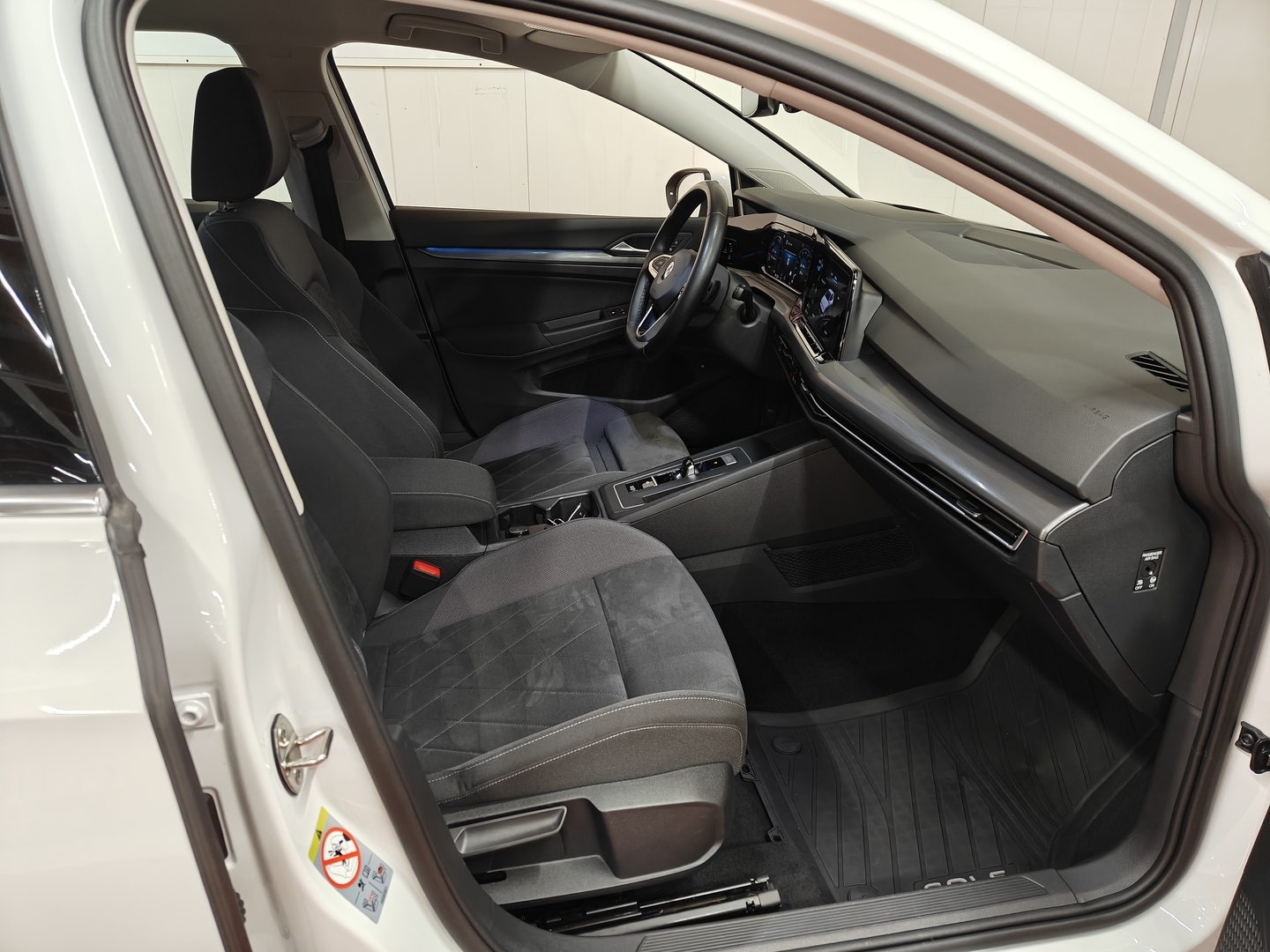 VOLKSWAGEN Golf 2021