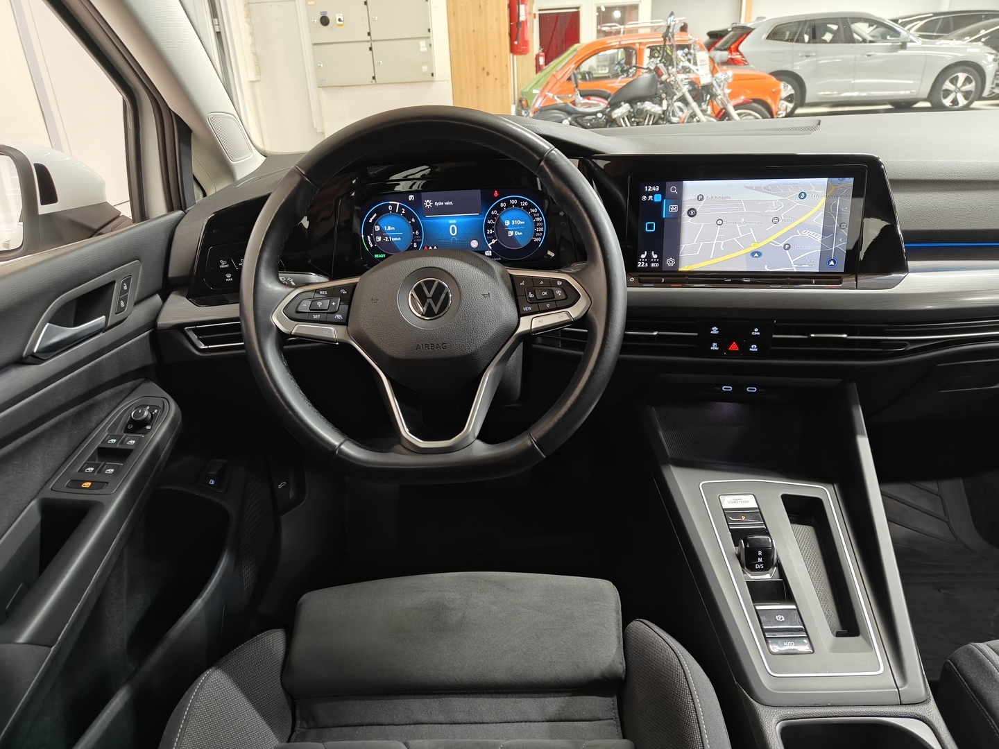 VOLKSWAGEN Golf 2021