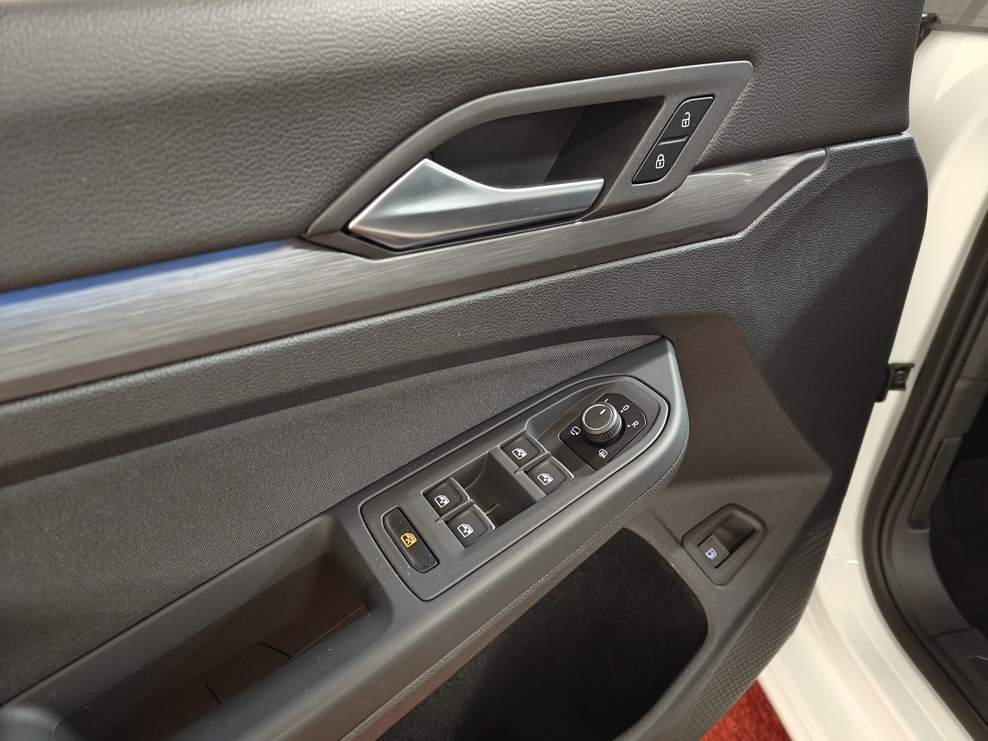 VOLKSWAGEN Golf 2021