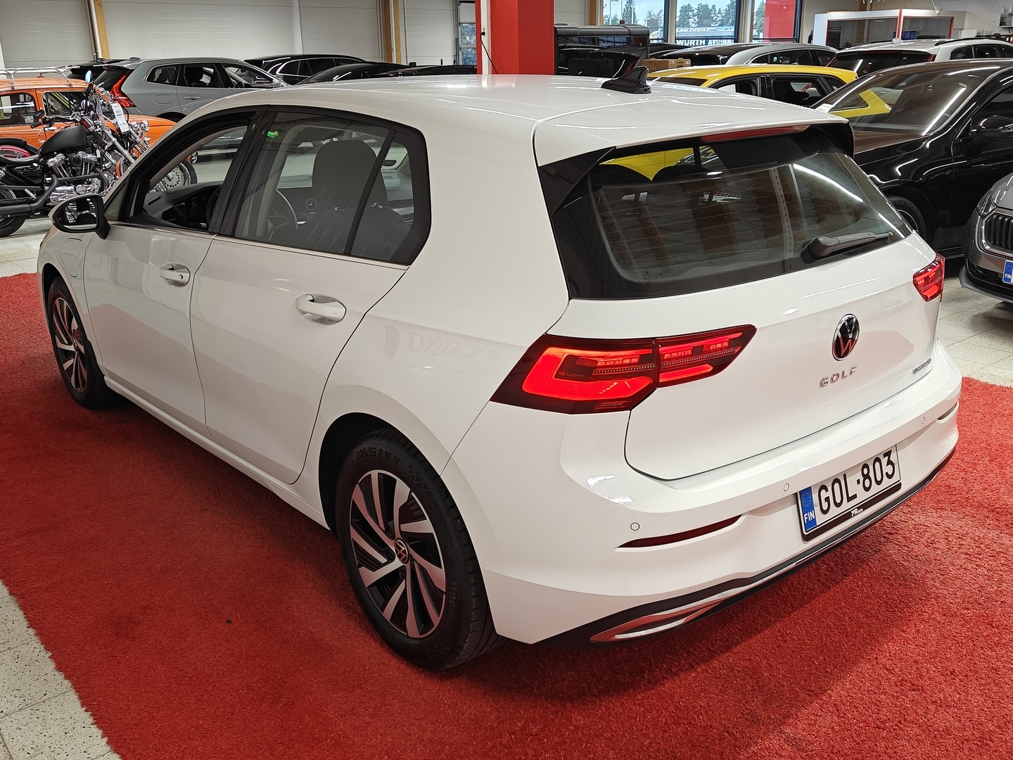 VOLKSWAGEN Golf 2021