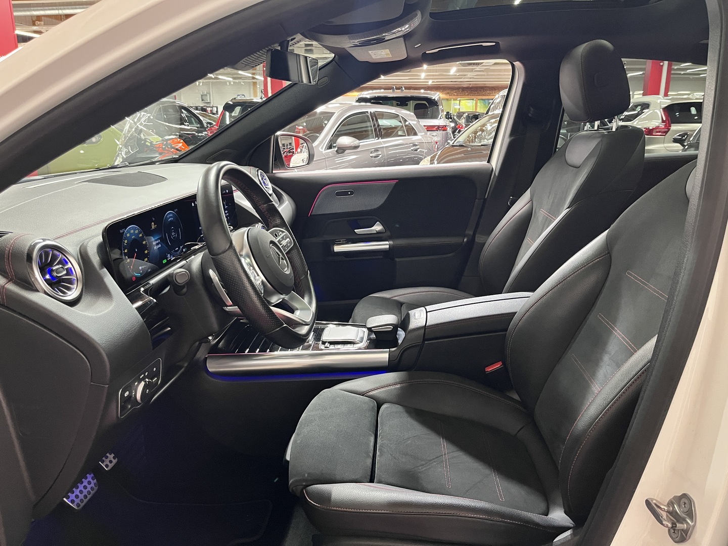 MERCEDES-BENZ EQA 2021