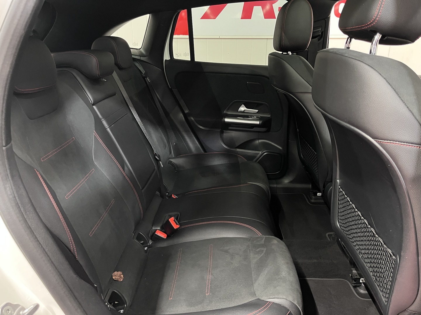 MERCEDES-BENZ EQA 2021