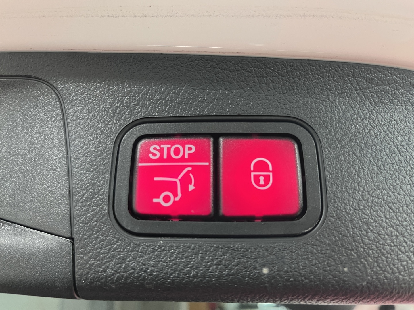 MERCEDES-BENZ EQA 2021