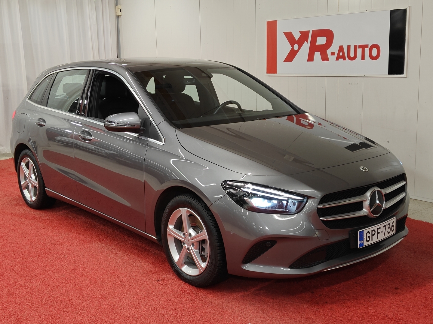 MERCEDES-BENZ B 2023