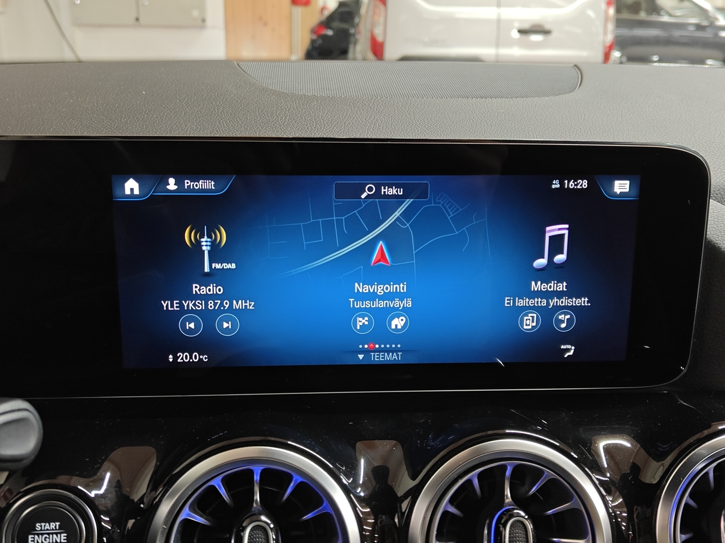 MERCEDES-BENZ B 2023