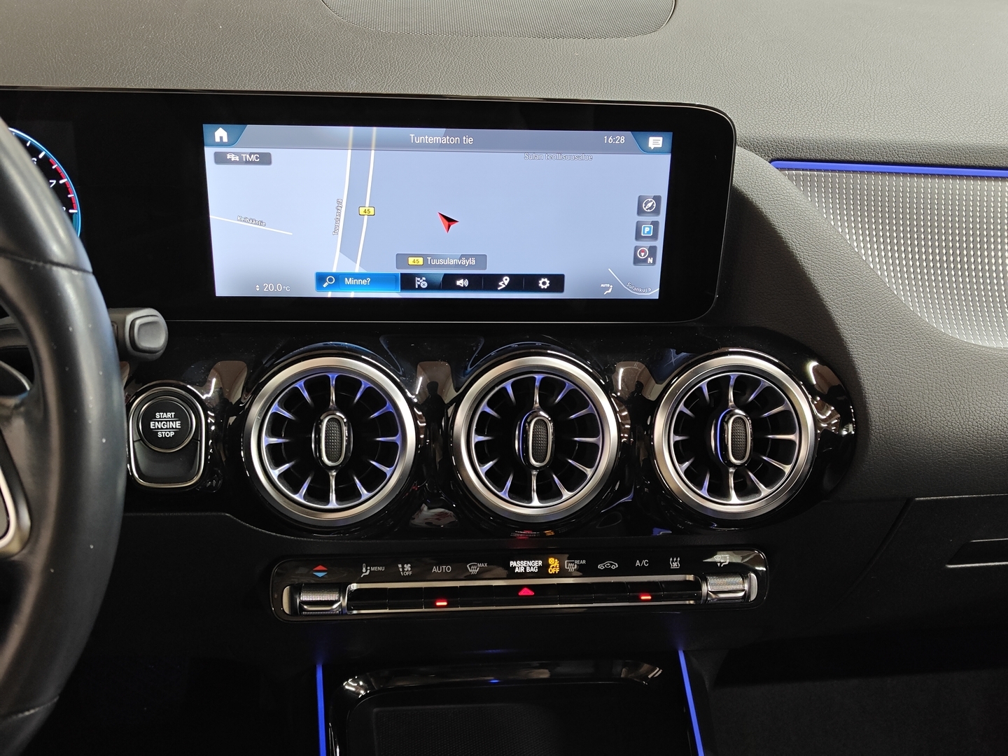 MERCEDES-BENZ B 2023