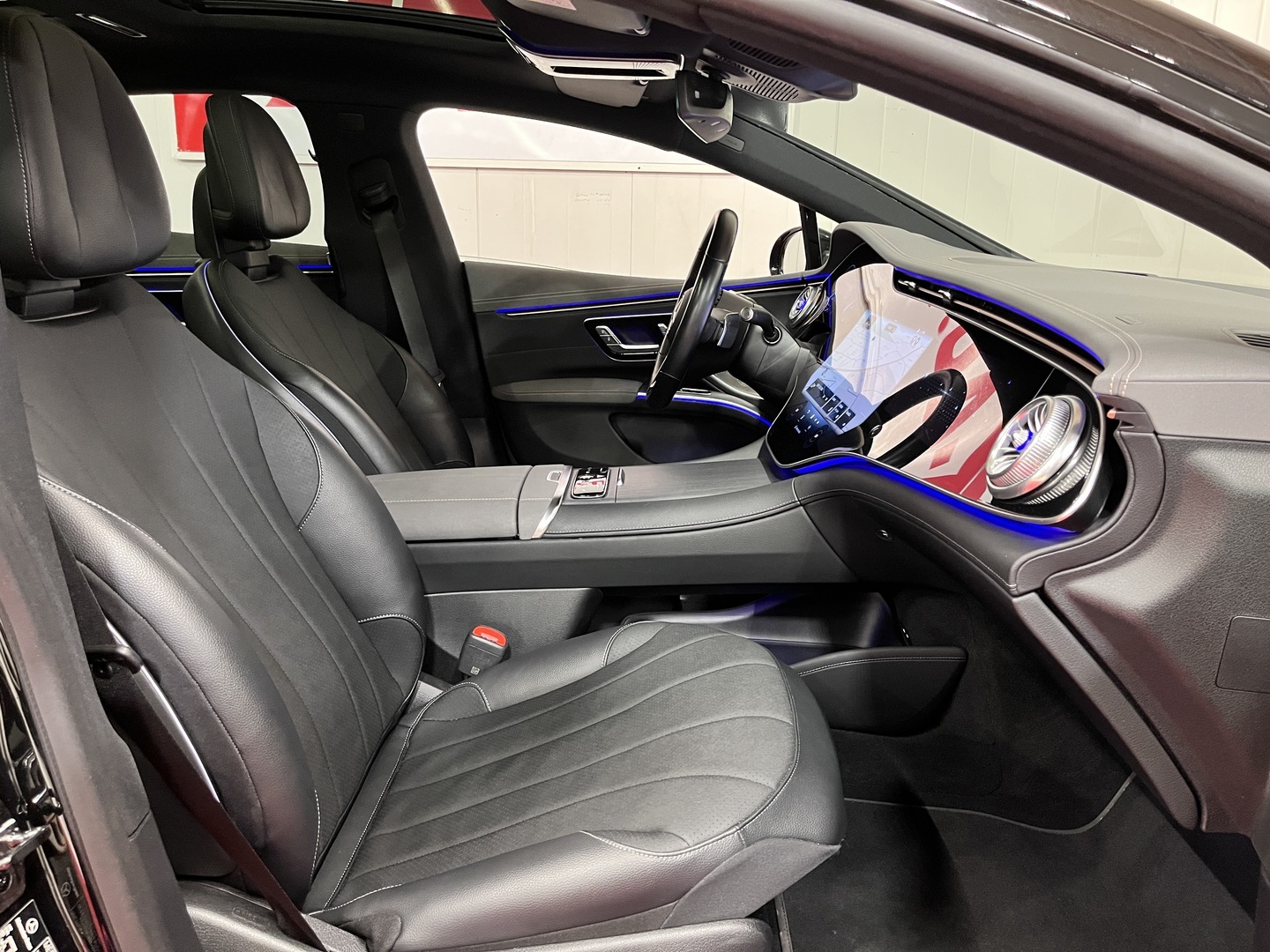 MERCEDES-BENZ EQS 2022