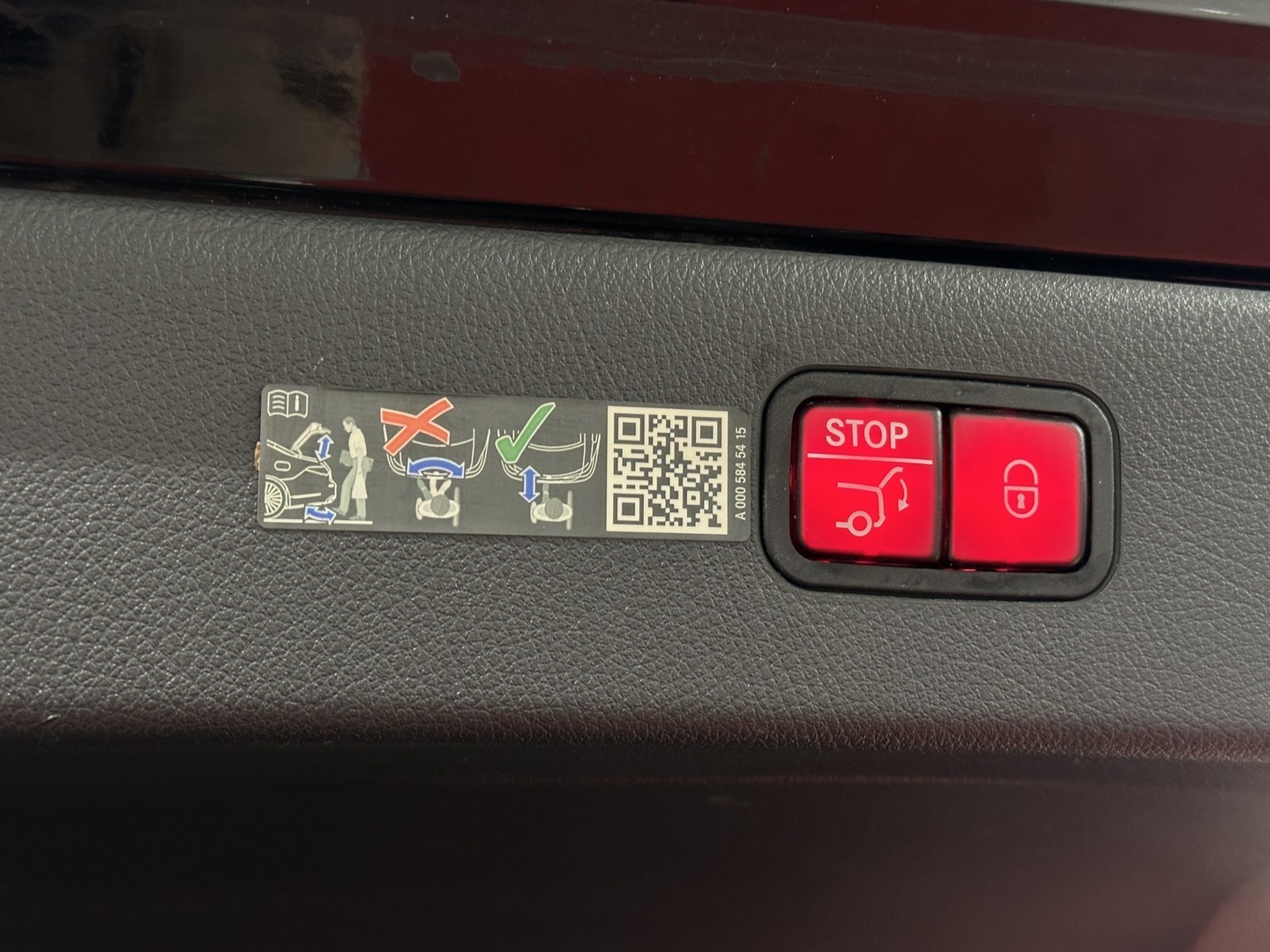 MERCEDES-BENZ EQS 2022