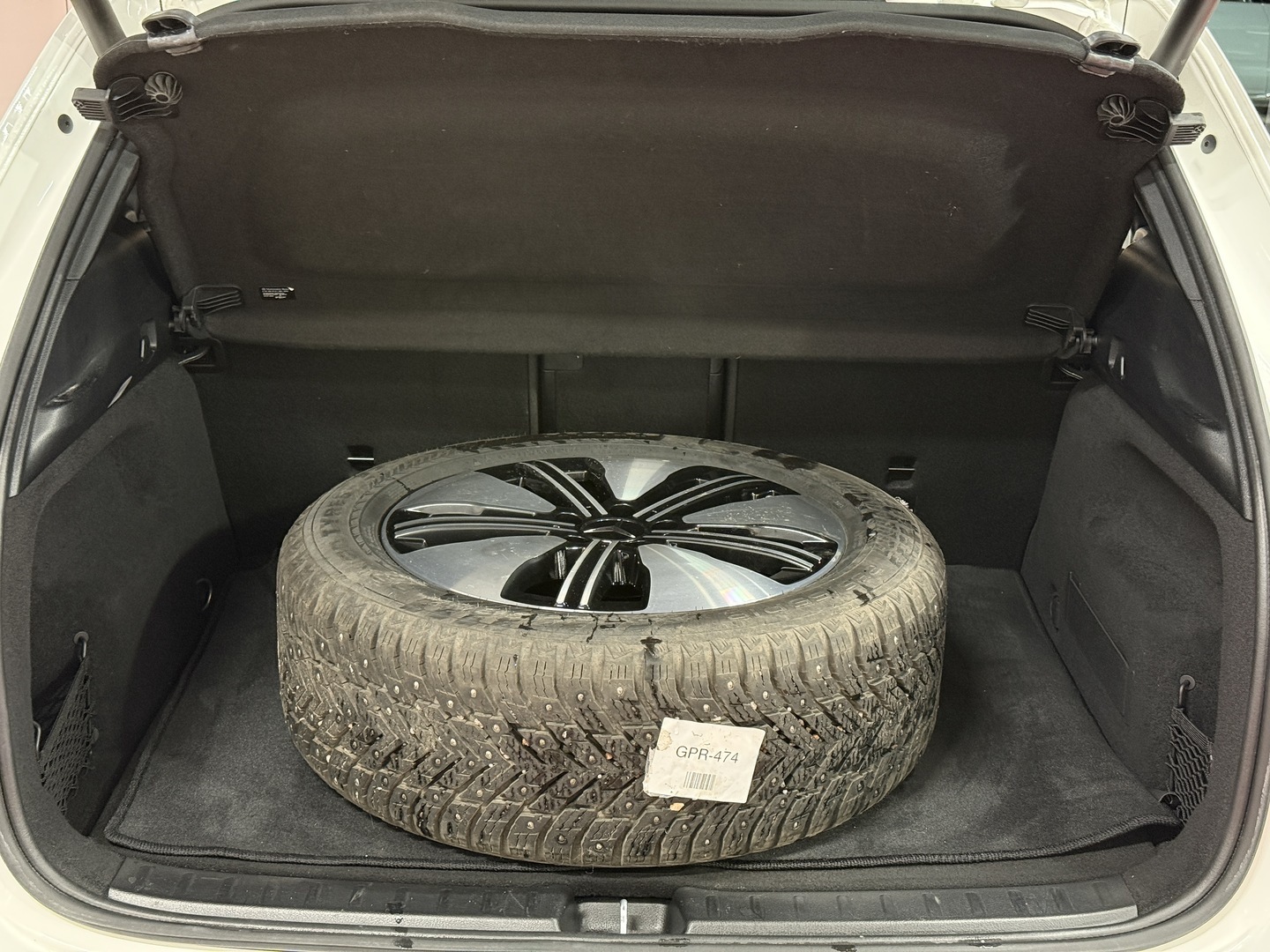 MERCEDES-BENZ EQA 5