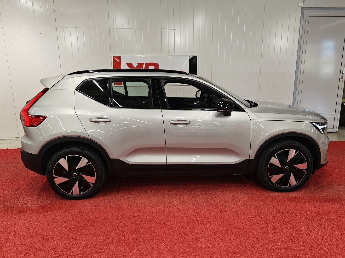 VOLVO XC40 2