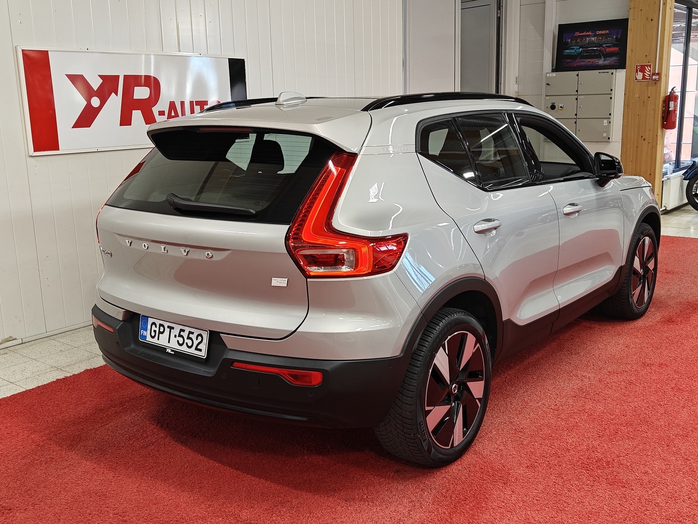 VOLVO XC40 3