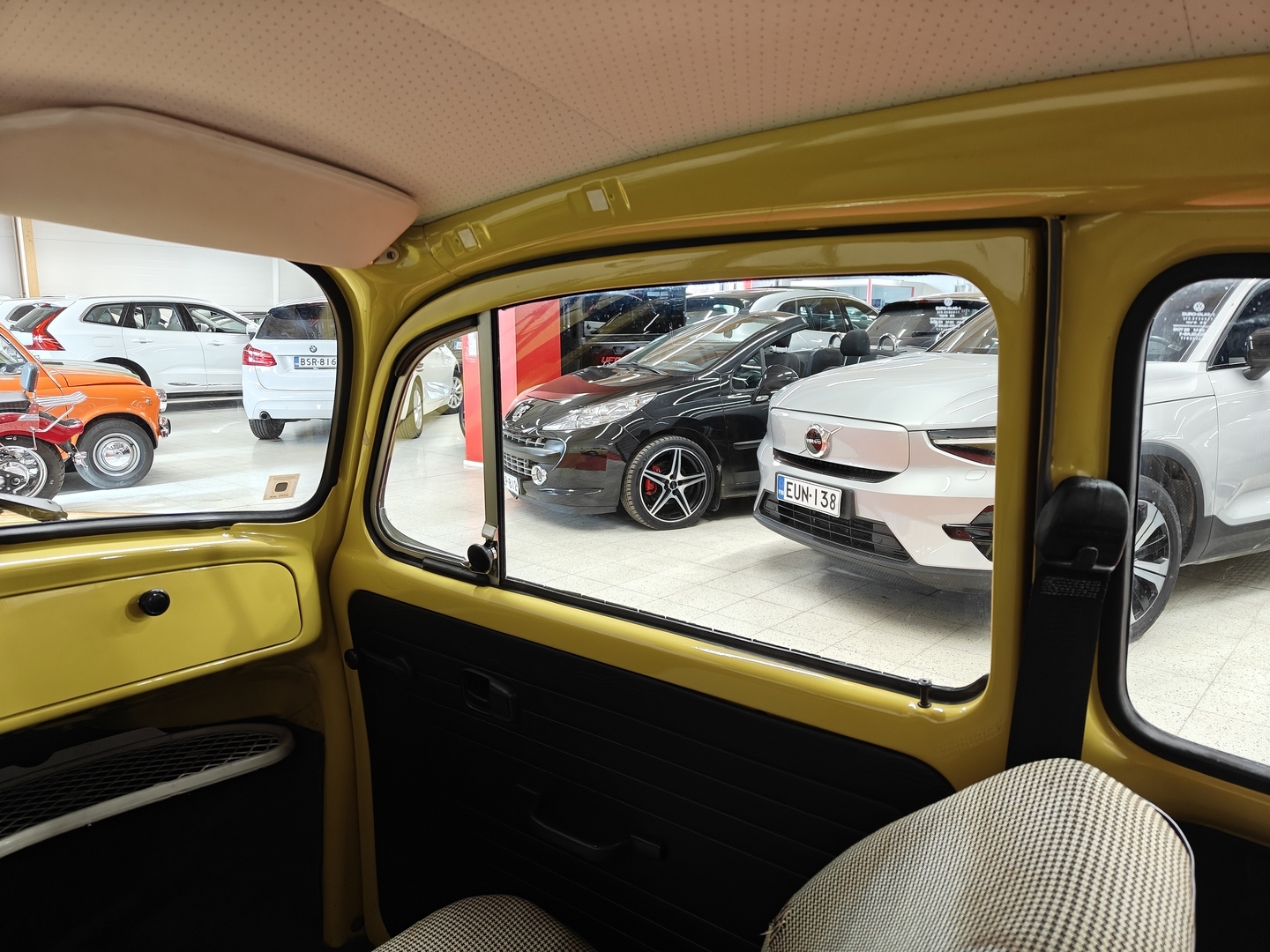 VOLKSWAGEN KUPLA 1973