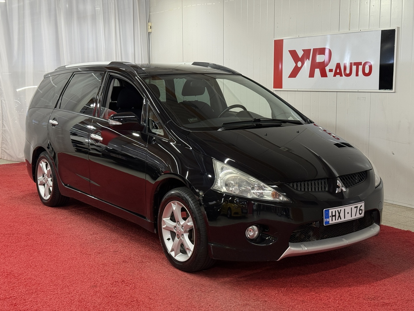 MITSUBISHI Grandis 2009