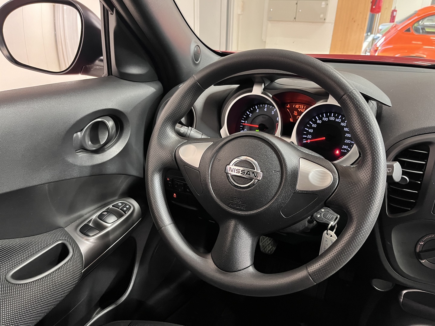 NISSAN Juke 2012