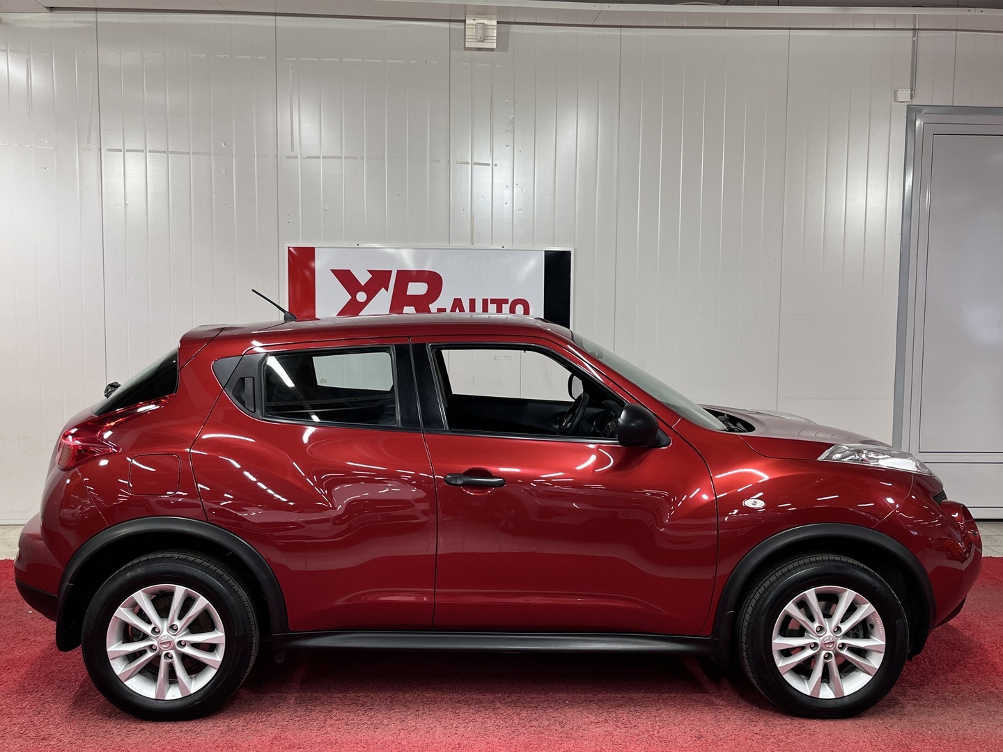 NISSAN Juke 2012