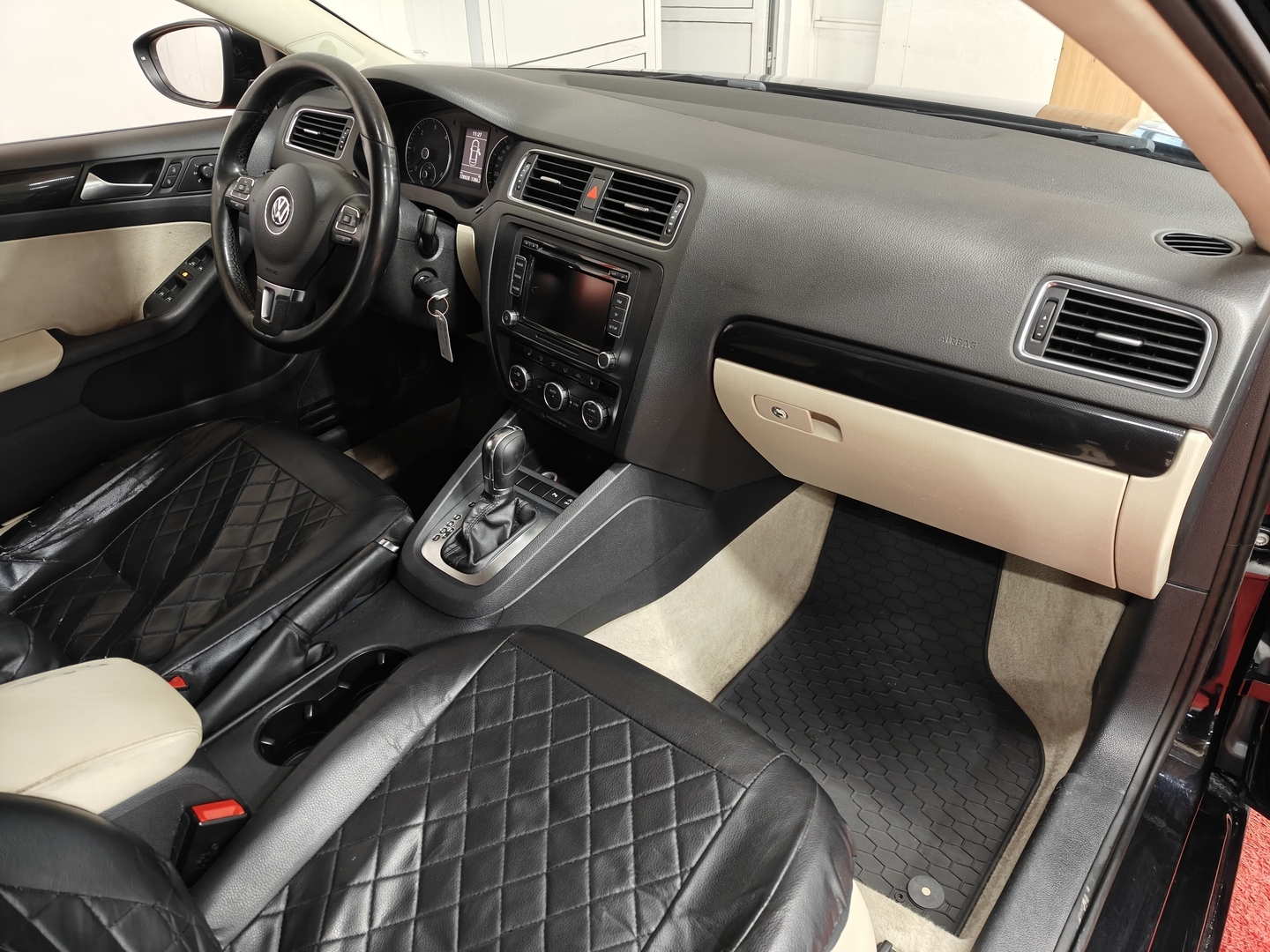 VOLKSWAGEN Jetta 2013