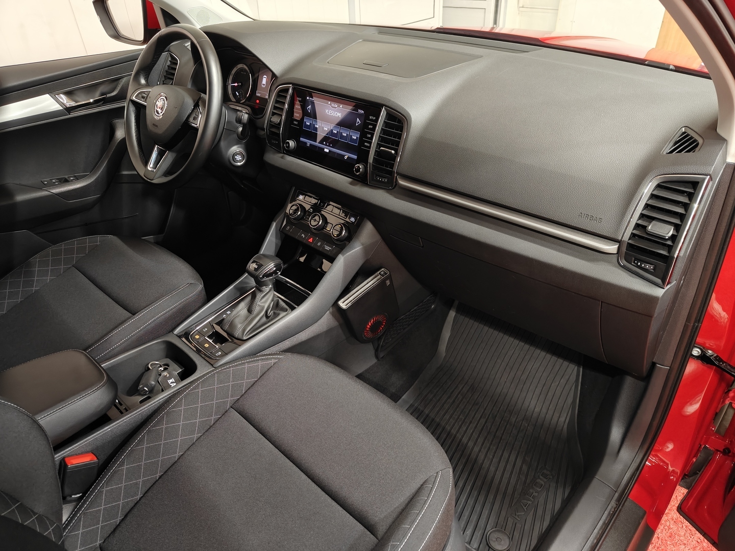 SKODA Karoq 14
