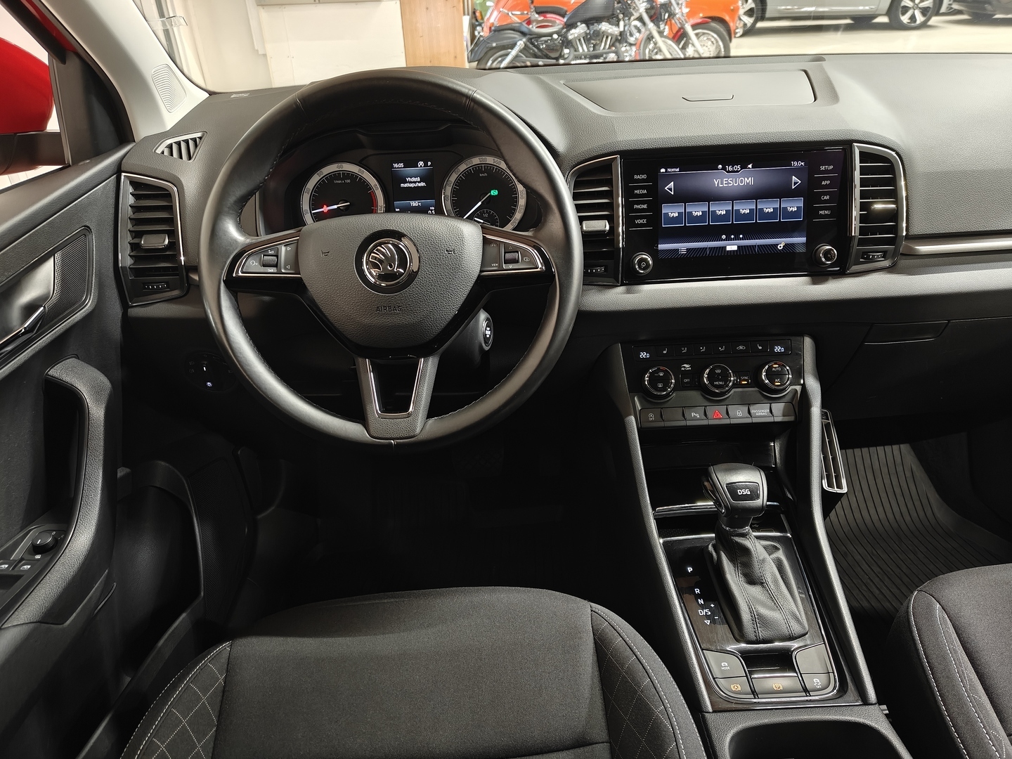 SKODA Karoq 18