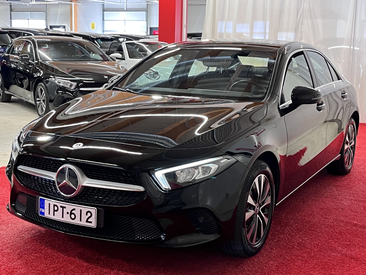 MERCEDES-BENZ A 2022