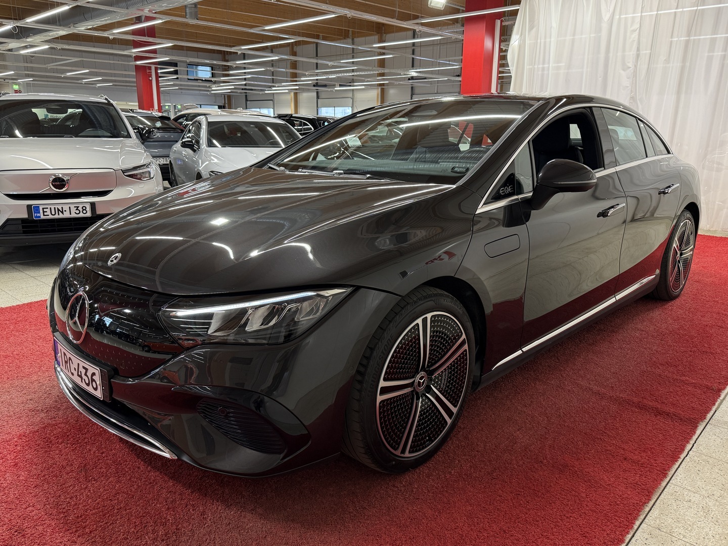 MERCEDES-BENZ EQE 2023
