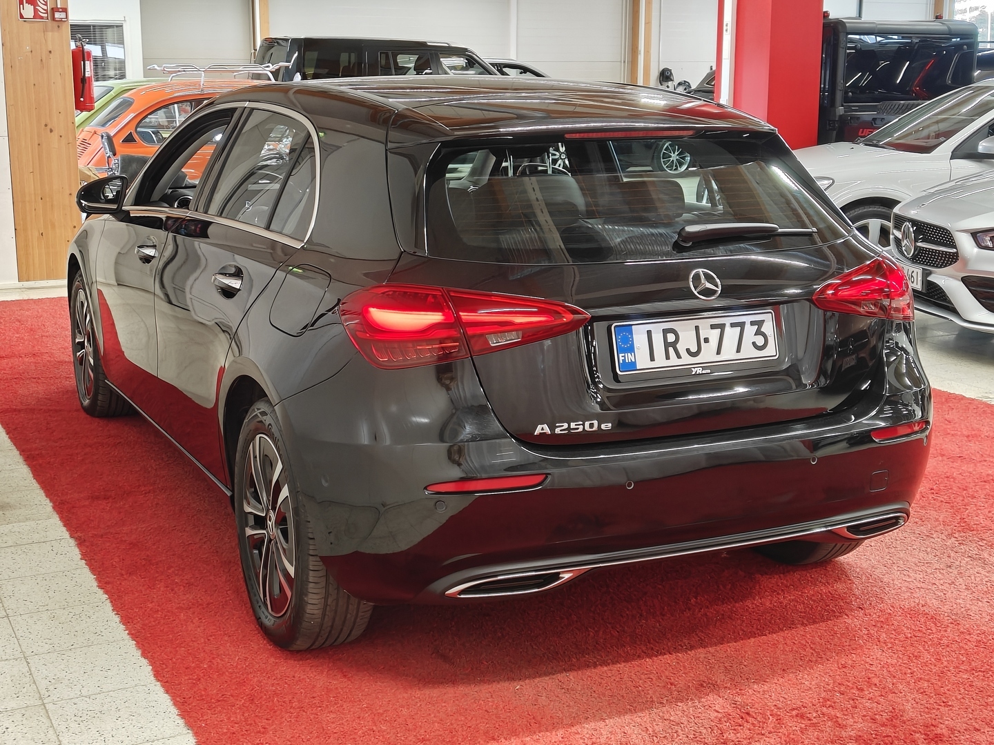 MERCEDES-BENZ A 2023