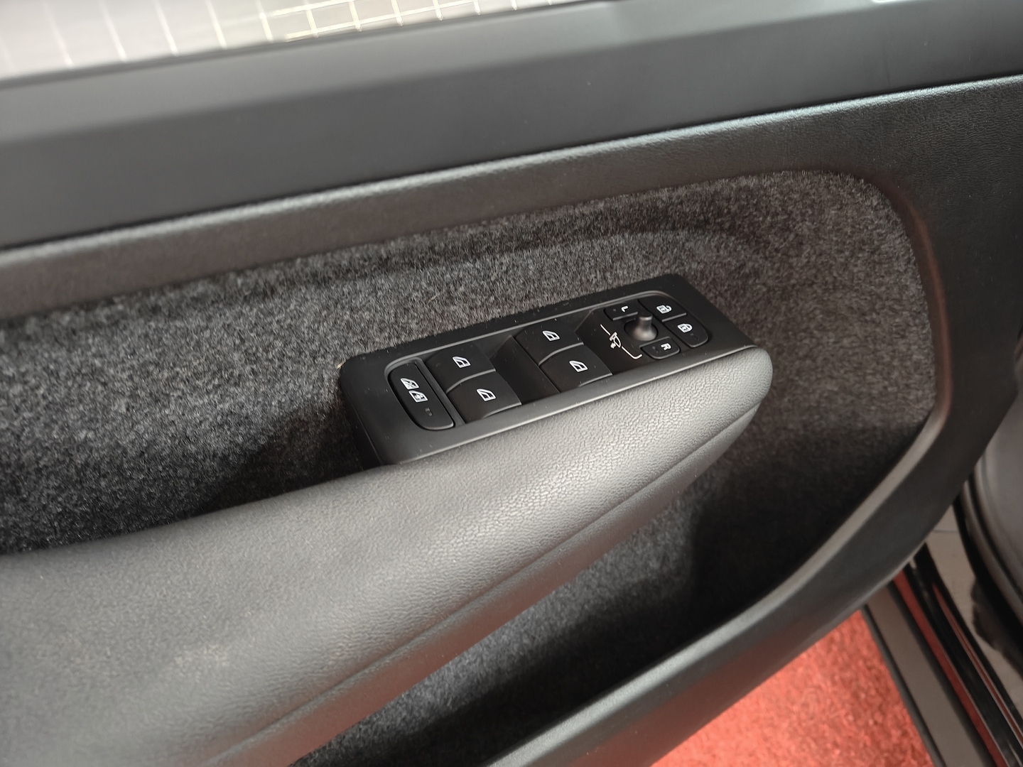 VOLVO XC40 20