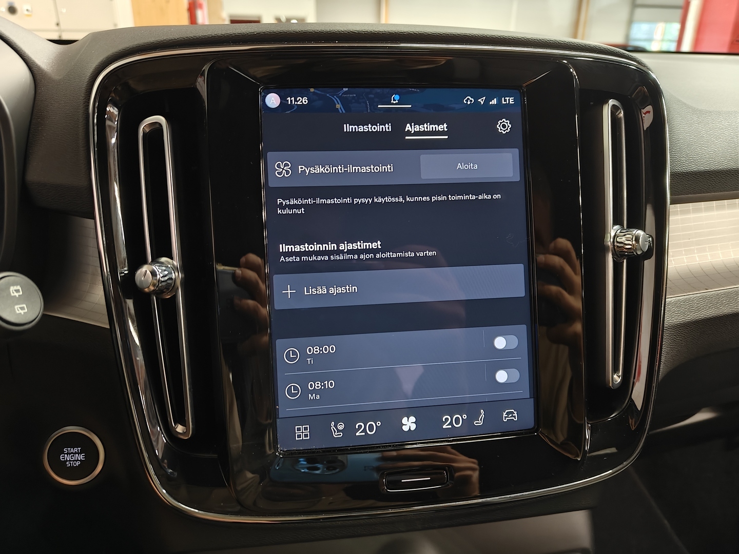 VOLVO XC40 26