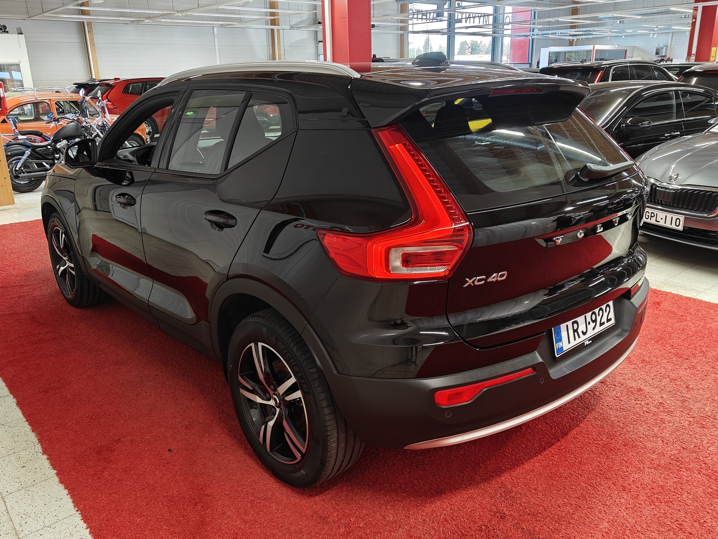 VOLVO XC40 5