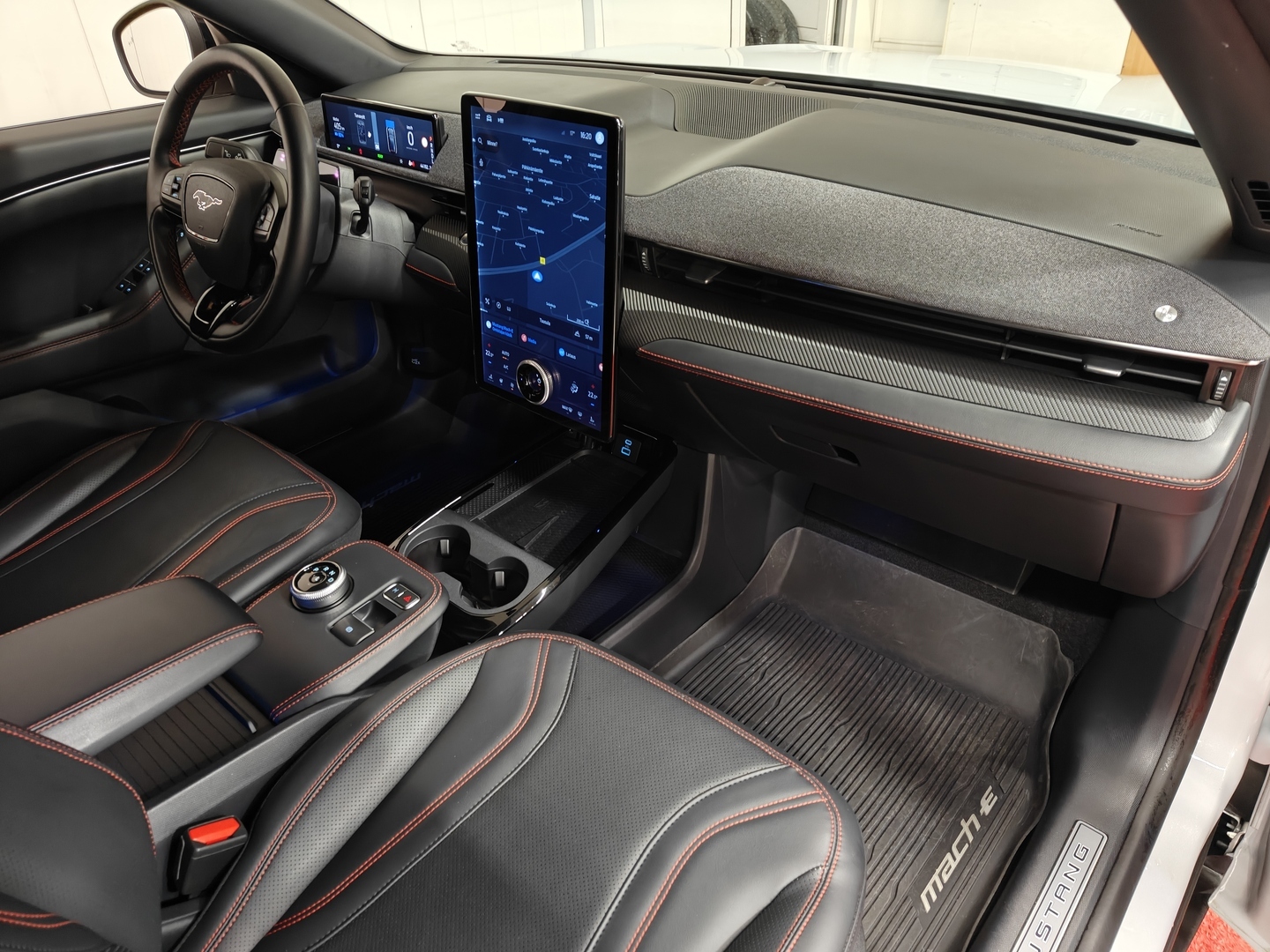 FORD Mustang Mach-E 2023