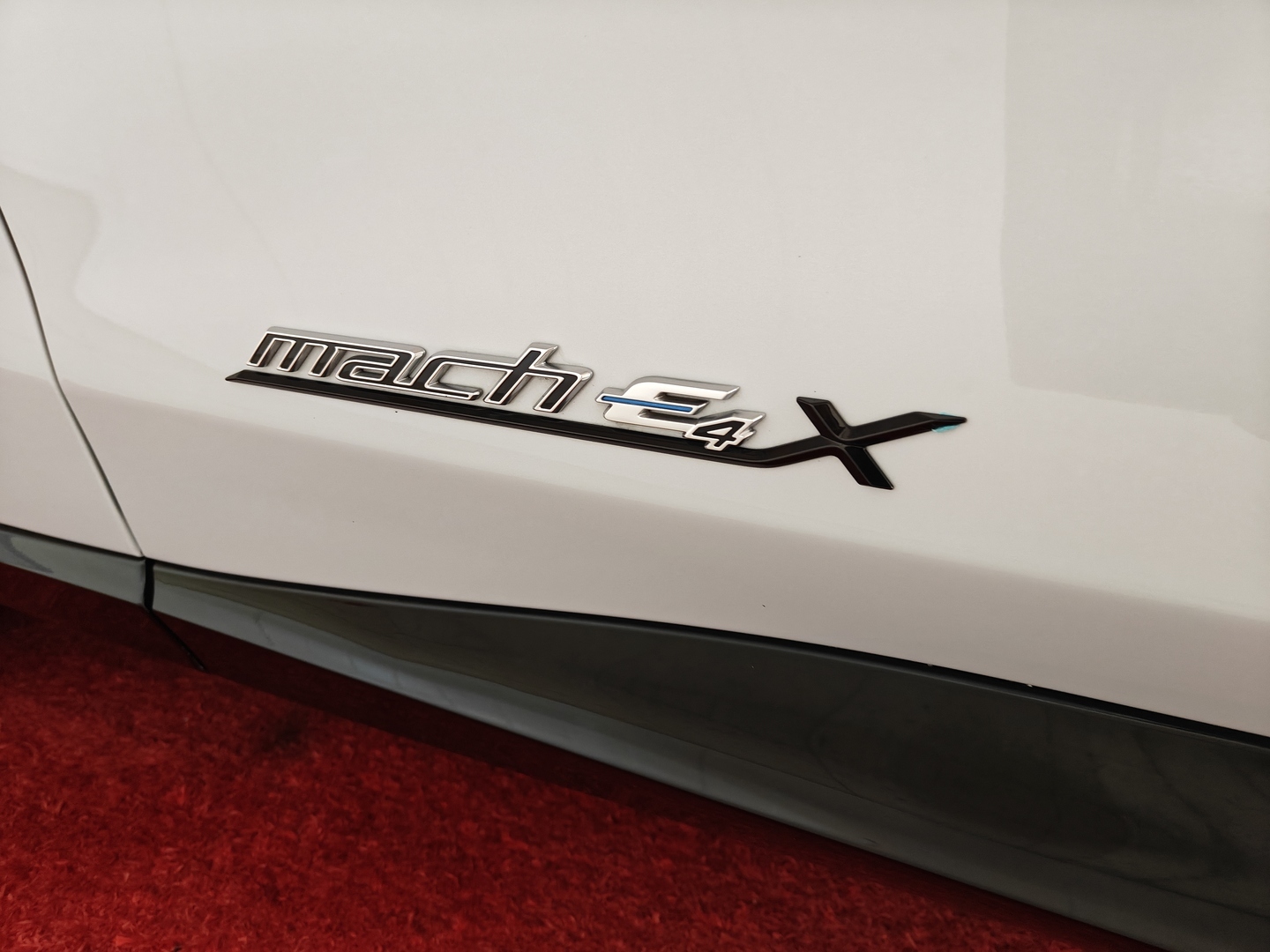 FORD Mustang Mach-E 2023