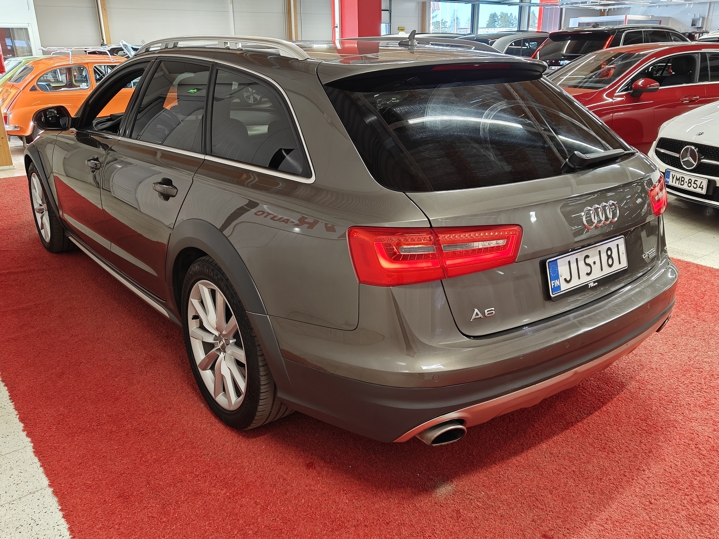 AUDI A6 allroad quattro 2013