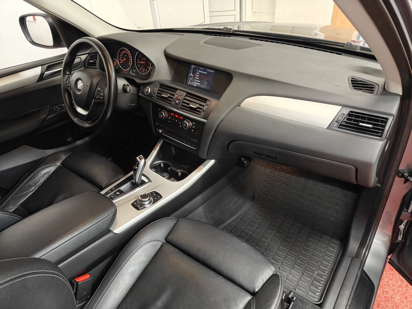 BMW X3 2011