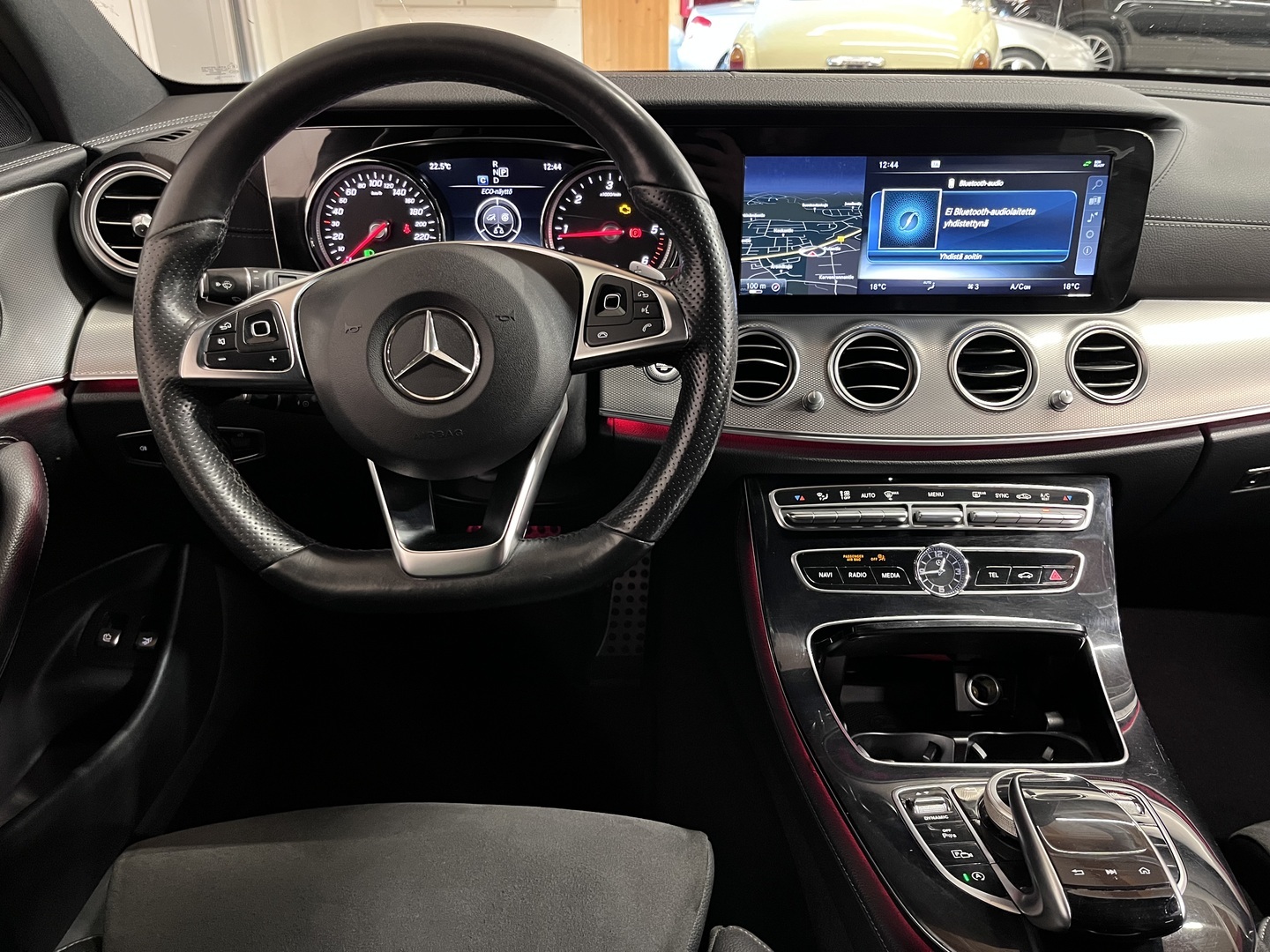 MERCEDES-BENZ E 2017