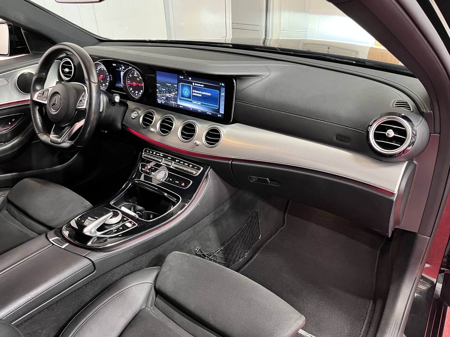 MERCEDES-BENZ E 2017