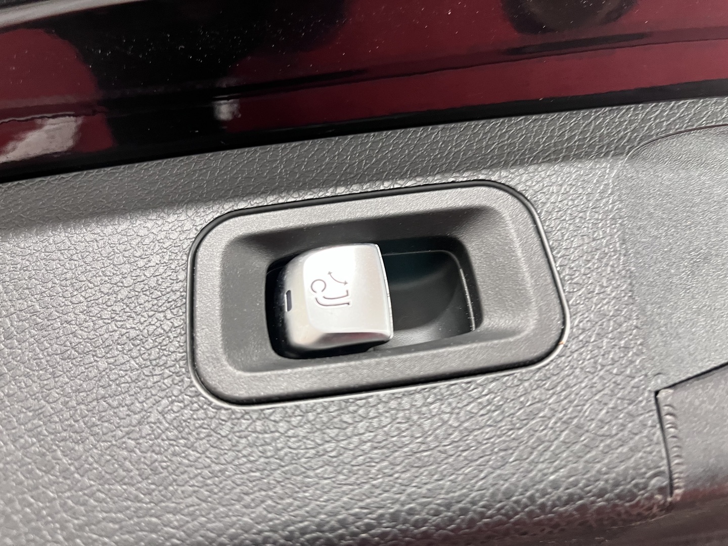 MERCEDES-BENZ E 2017