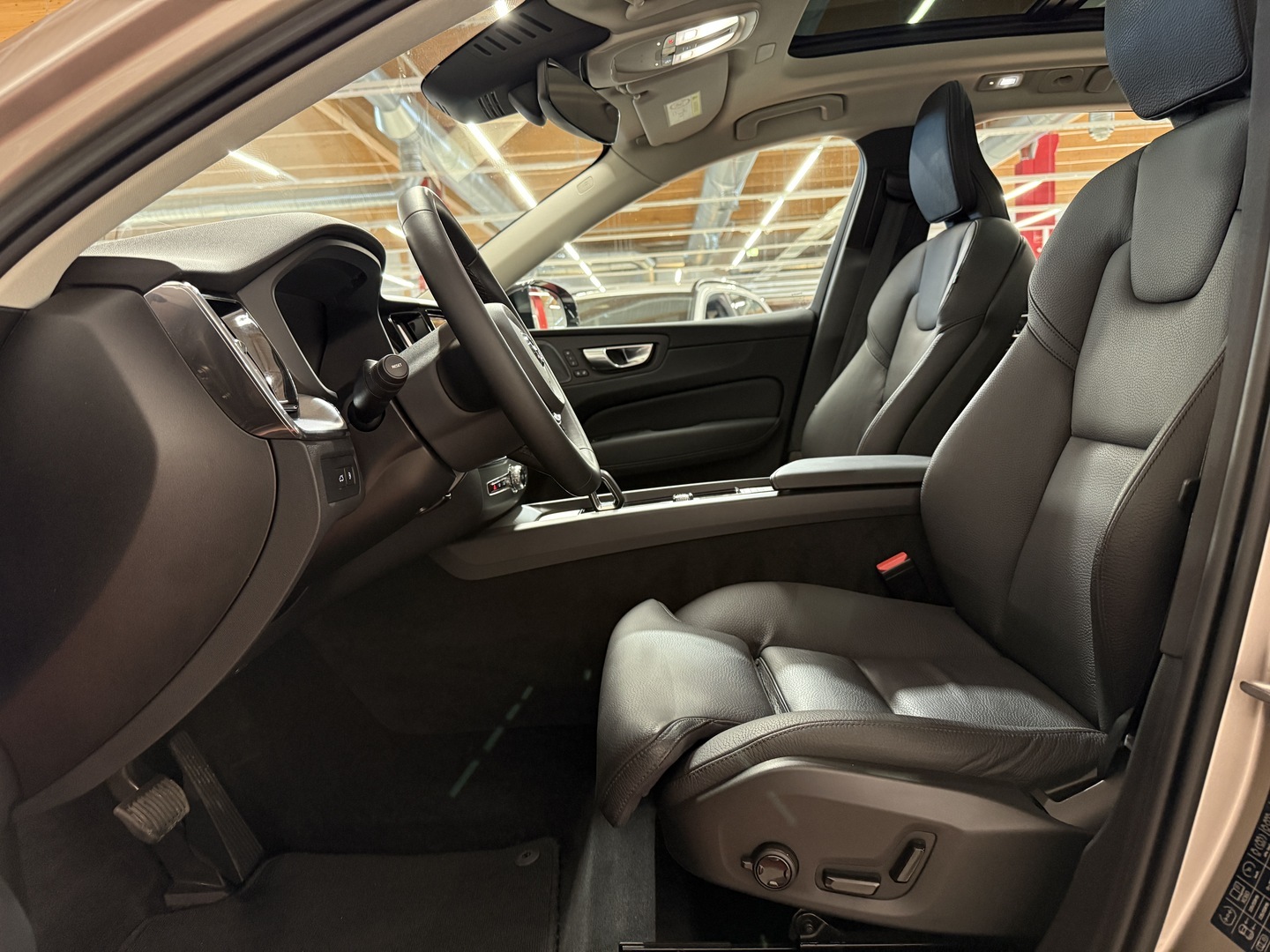 VOLVO XC60 14