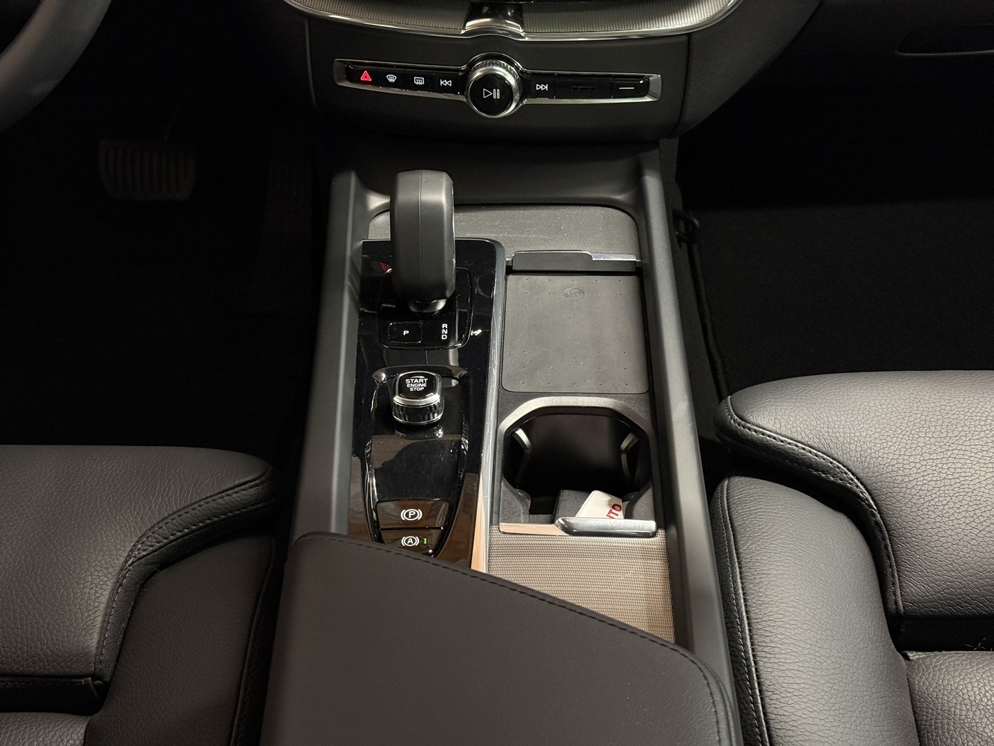 VOLVO XC60 20