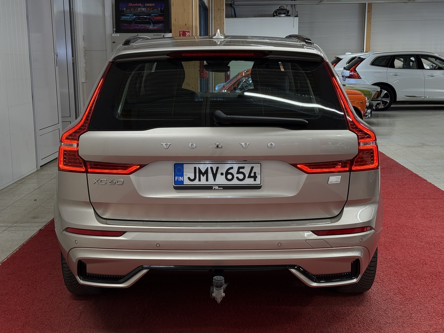 VOLVO XC60 4