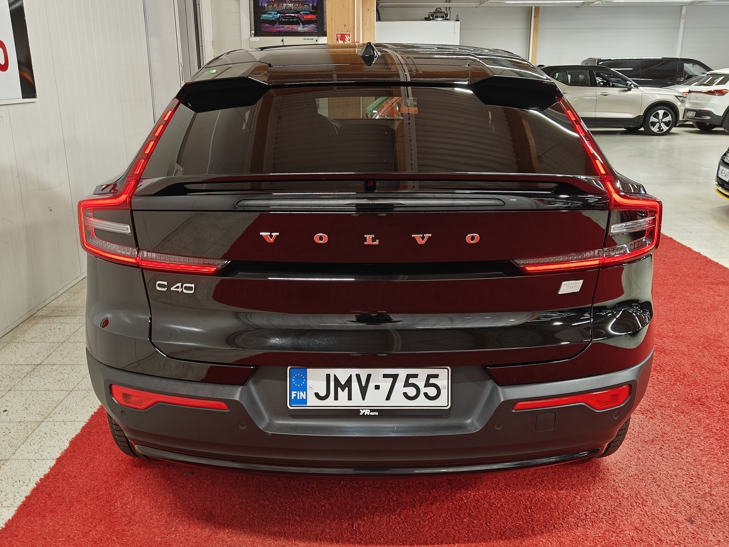 VOLVO C40 2023