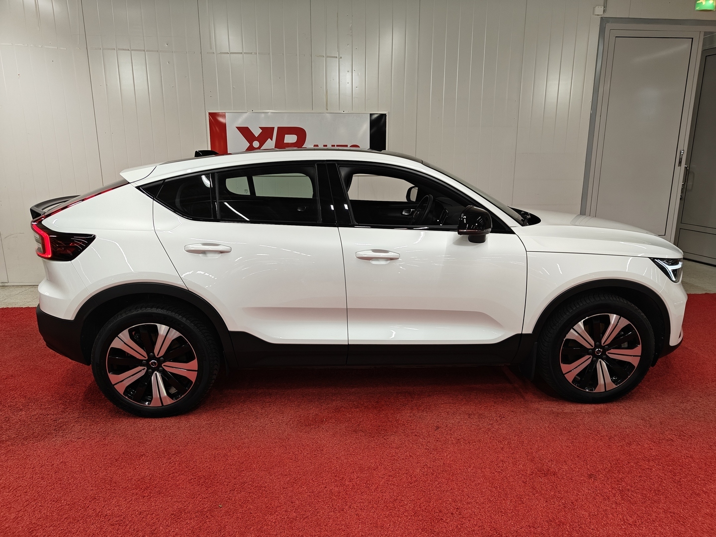 VOLVO C40 2