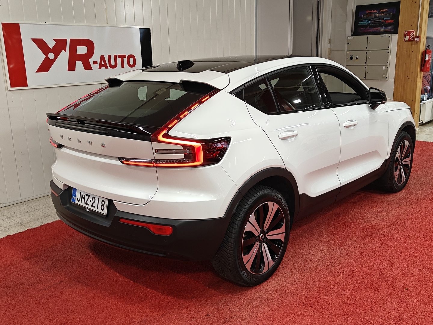 VOLVO C40 3