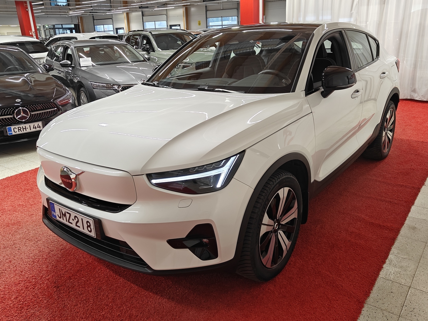 VOLVO C40 8