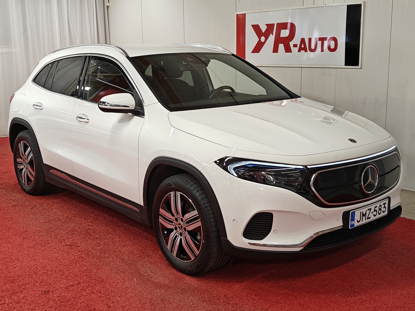 MERCEDES-BENZ EQA 2023