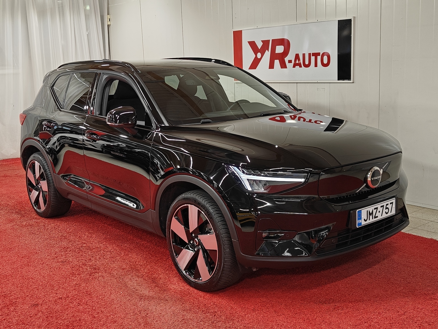 VOLVO XC40 2023